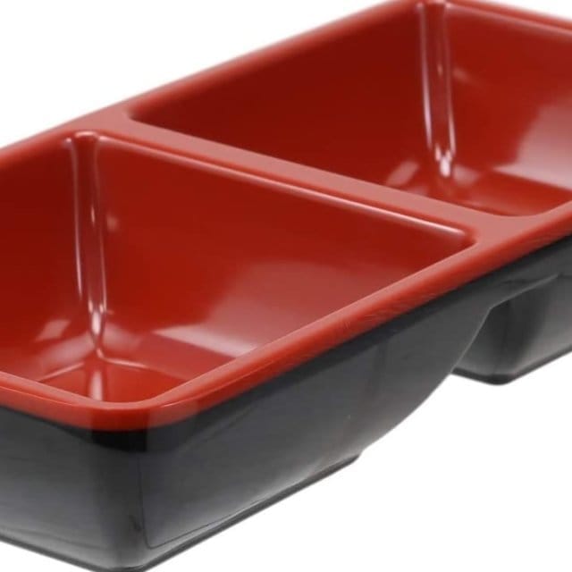 Condiments Tray Close Up