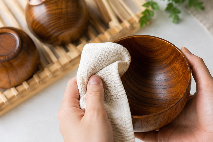 Caring for Lacquered Wooden Tableware