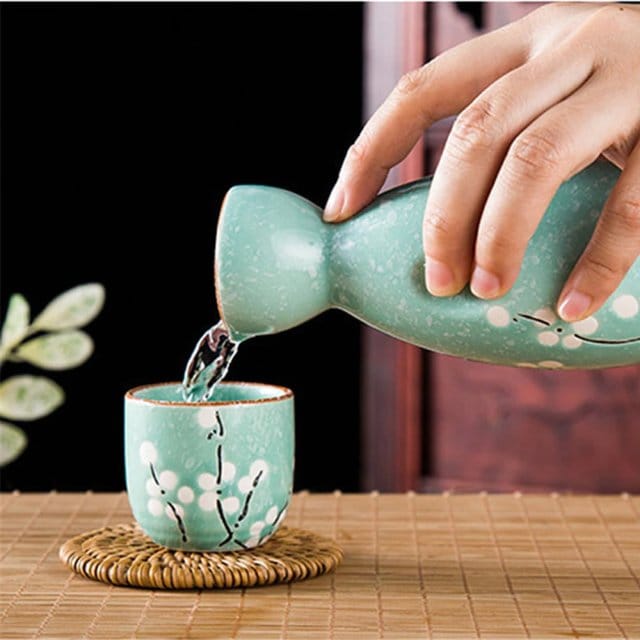 Poring Sake with Green Sake Set