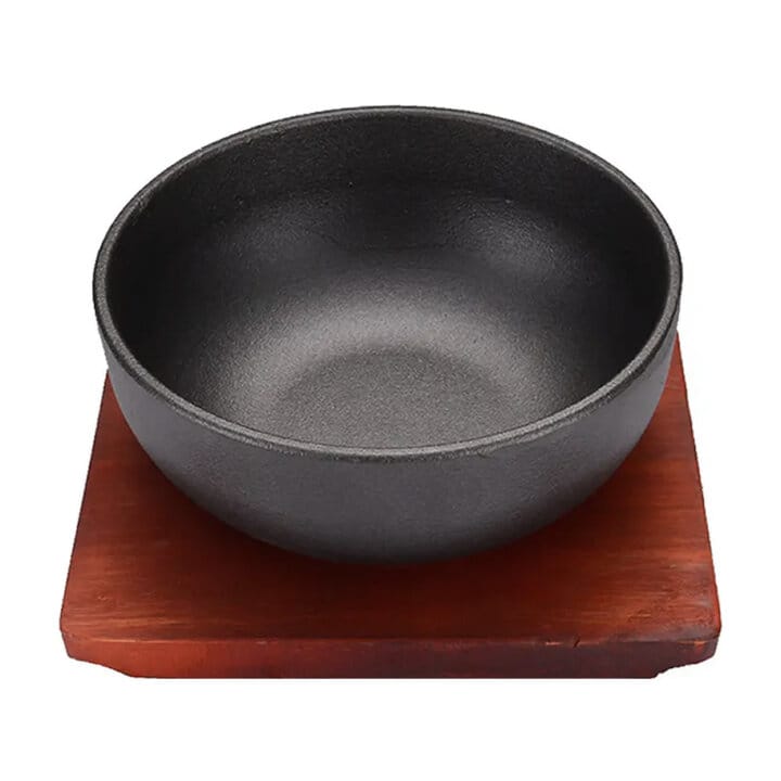 Cast Iron Bibimbap Bowl &Amp; Wooden Tray