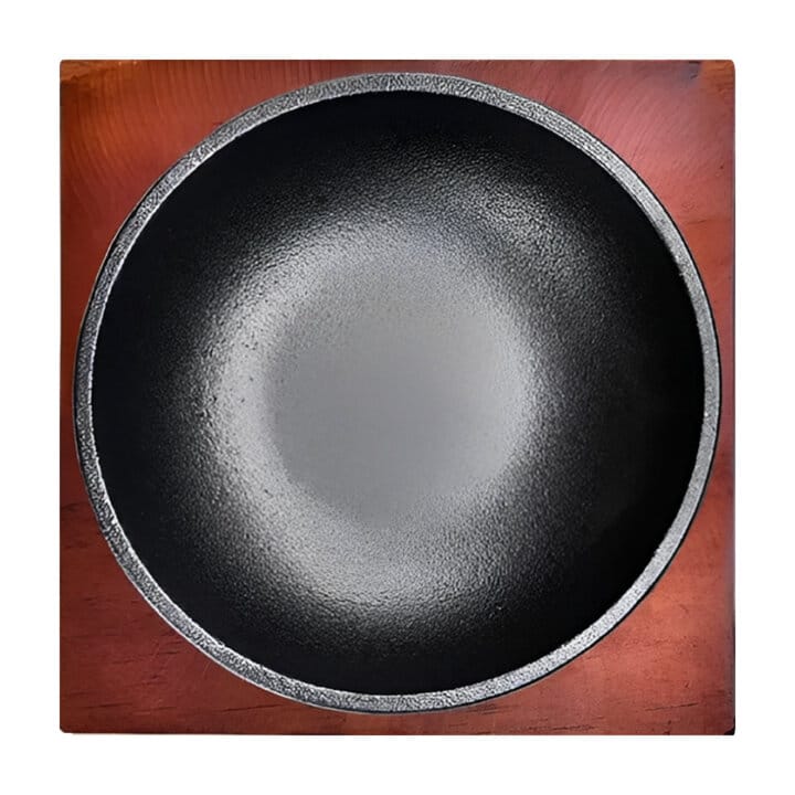 Cast Iron Bibimbap Bowl &Amp; Wooden Tray