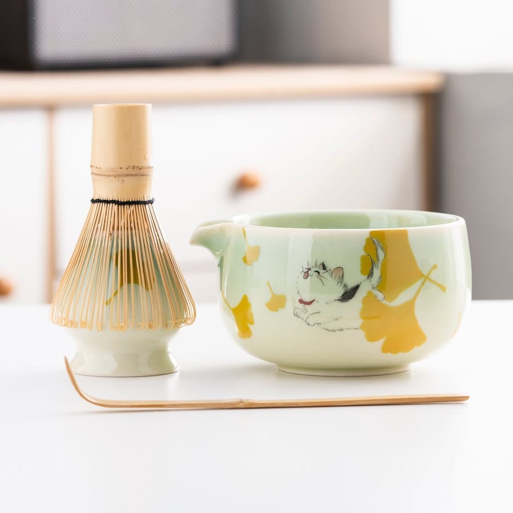 Ochame Neko Matcha Bowl & Whisk Ochame Neko Matcha Bowl & Whisk