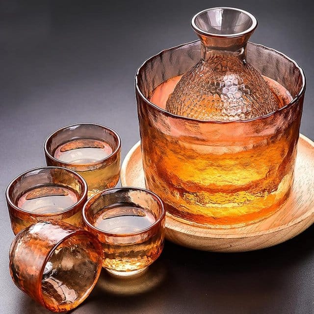 Traditional Kohaku Sake Seting