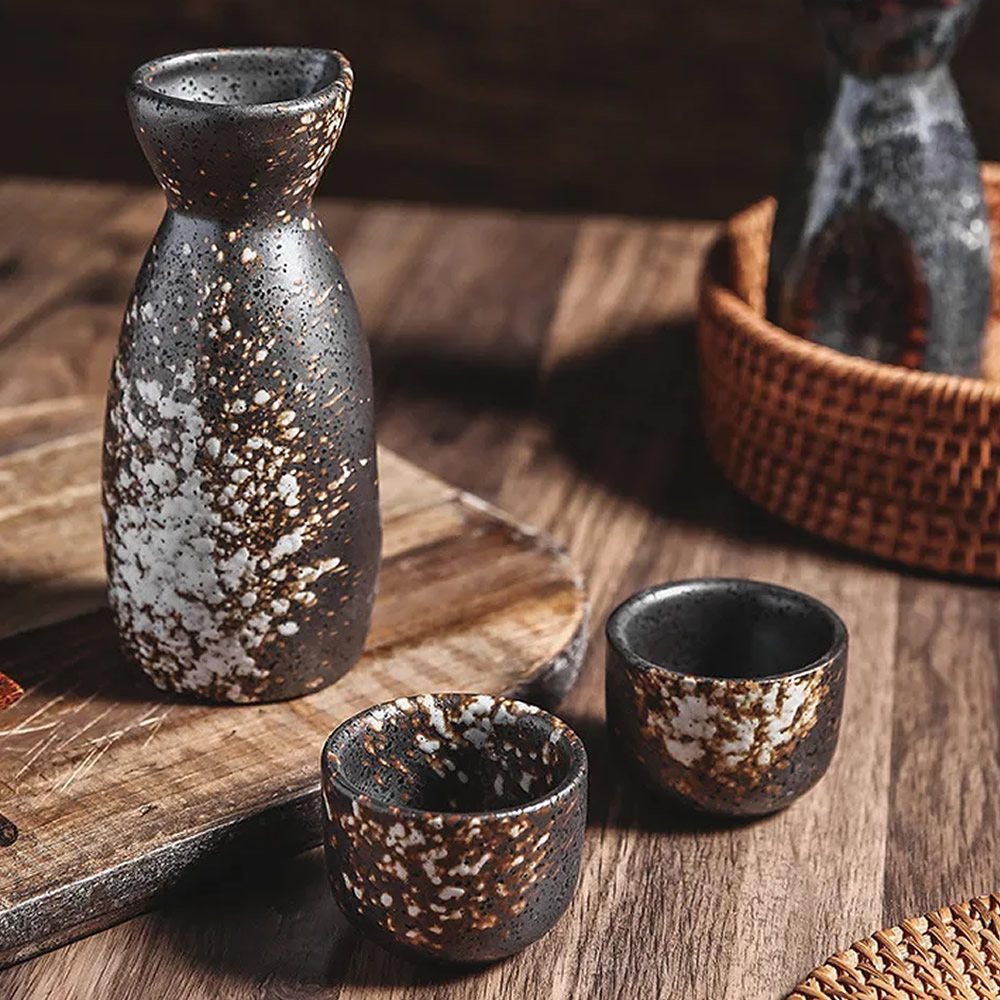 Kuro Yuki Sake Set