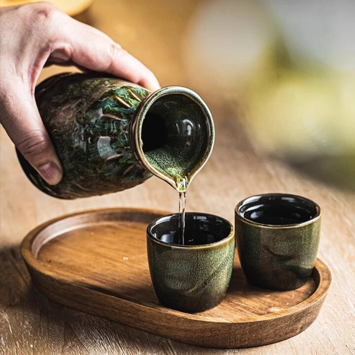 Moss Green Sake Setting
