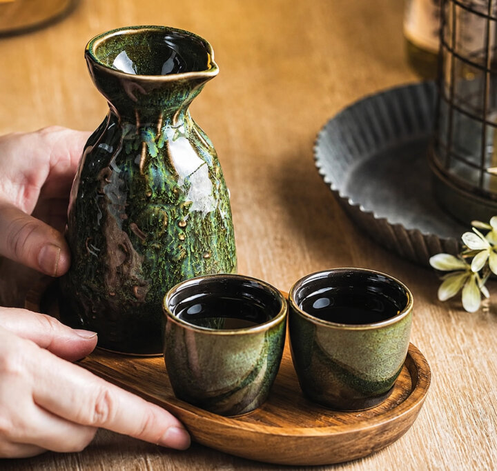 Moss Green Sake Settings